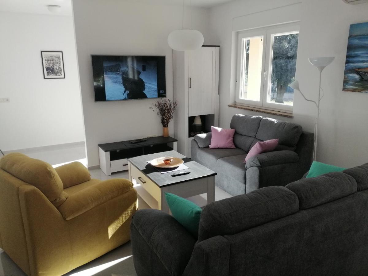 Vila Veronika 2 Пула Екстериор снимка