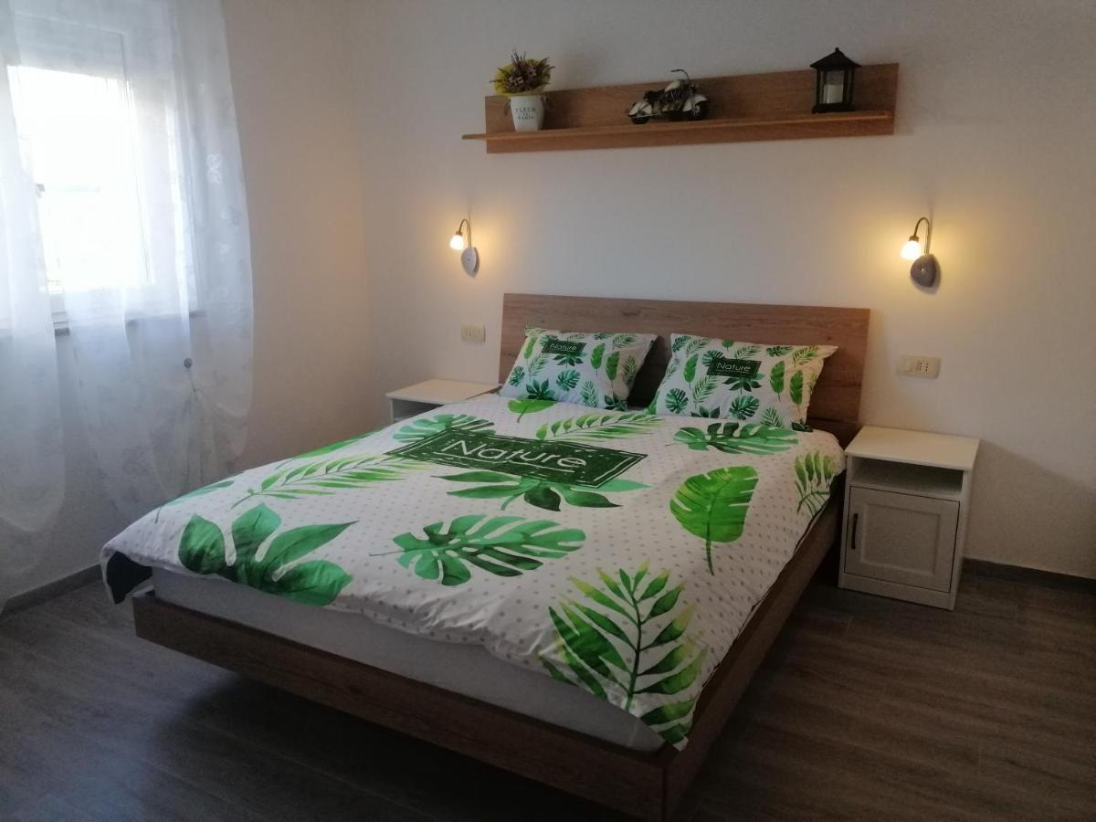 Vila Veronika 2 Пула Екстериор снимка